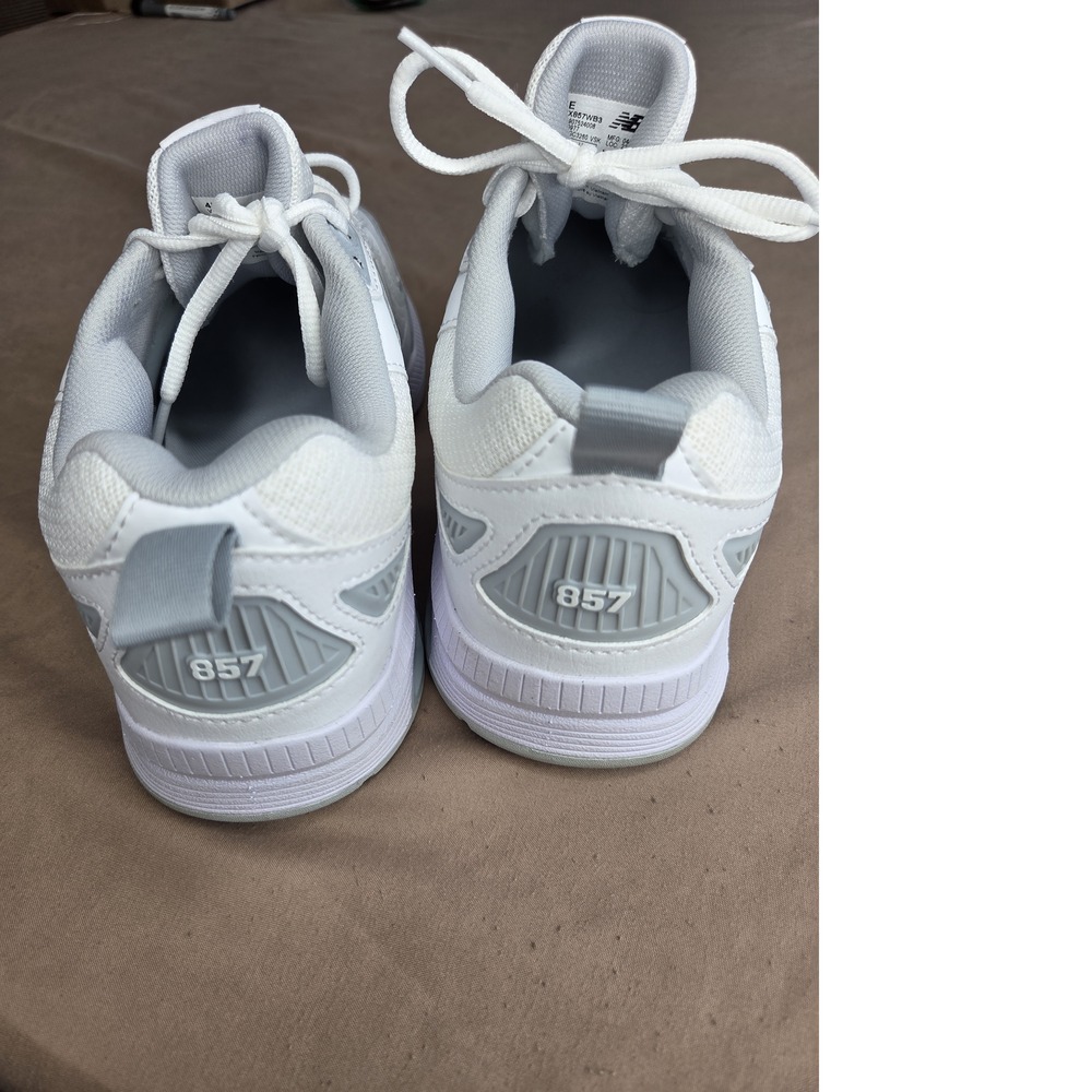 Women's New Balance 857 White Wide Width 4E Mom Sneaker Size 8.5 - Picture 6 of 13